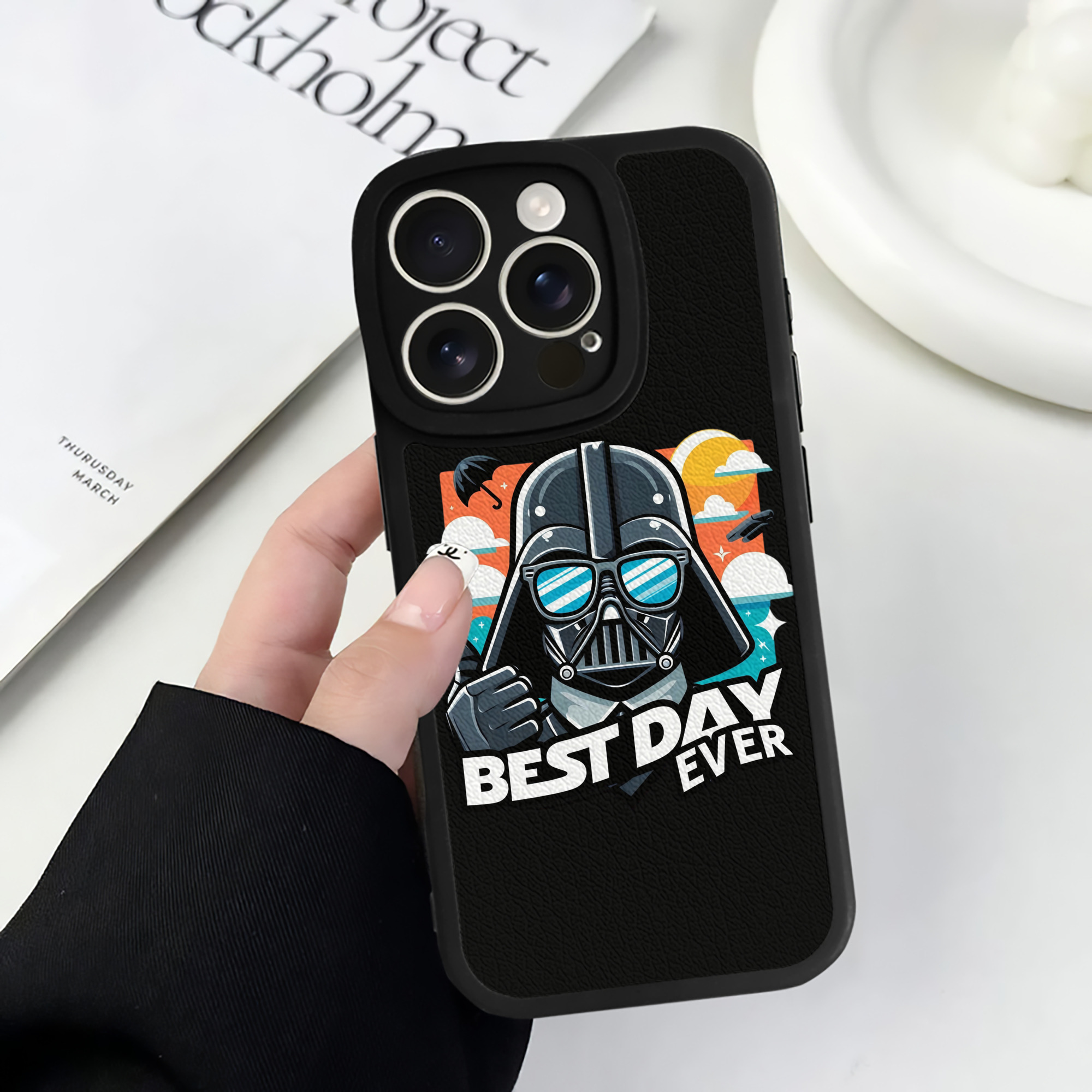 （画像用） スター・ウォーズ Star Wars 【iPhone 16シリーズ対応】シリコンスマホケース（レザー調） 材質：シリコン